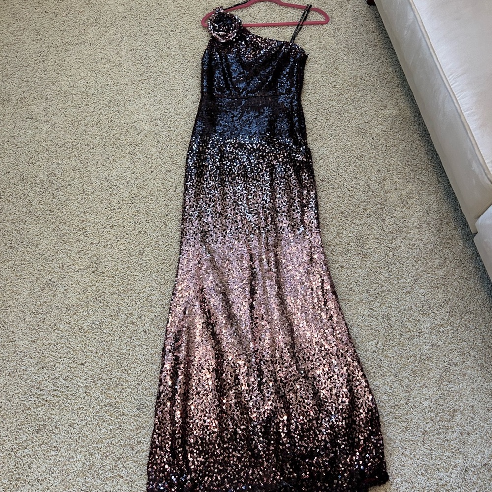 Vince Camuto formal dress